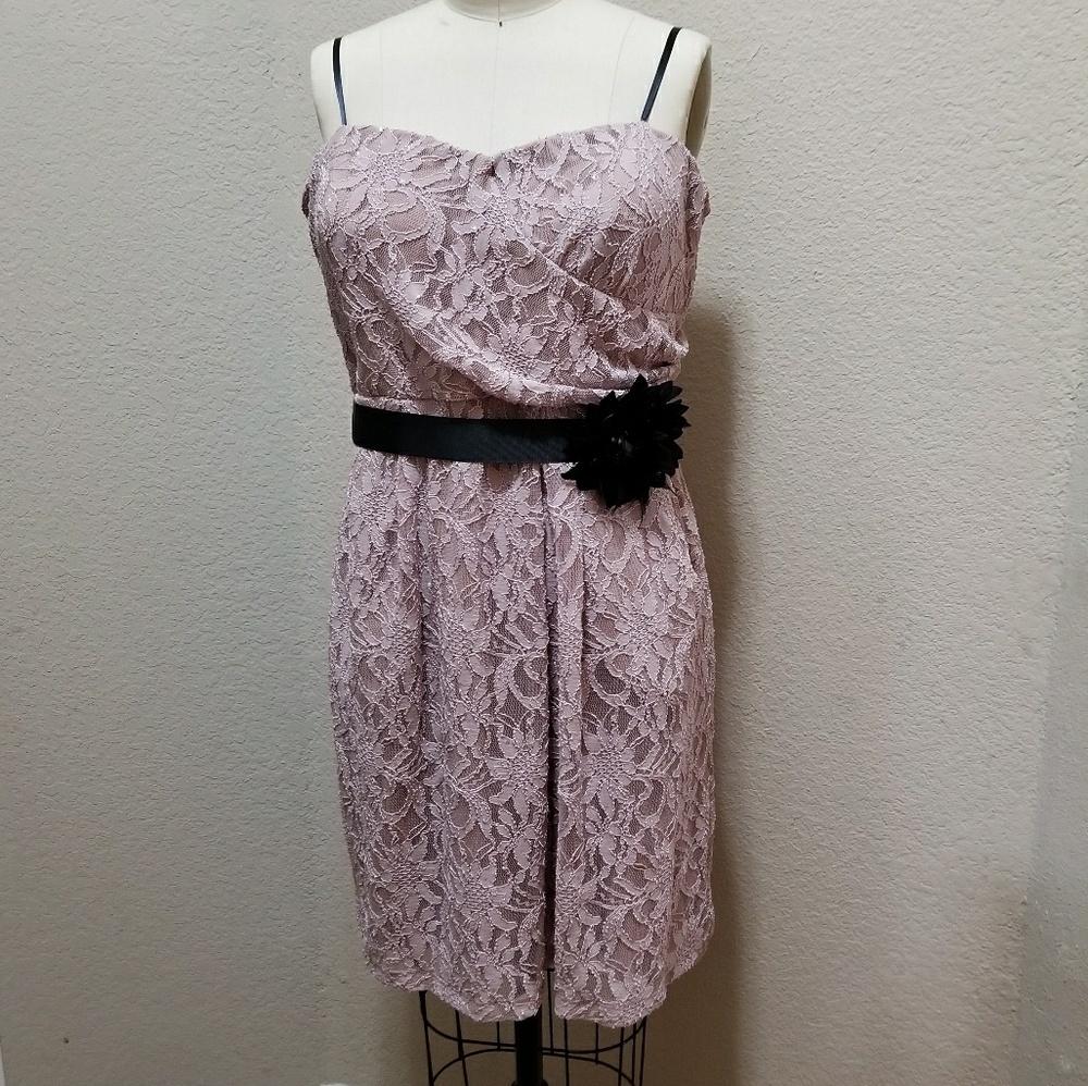 ➕️City Triangle 💜 Elegant Lace Dress with Black Belt